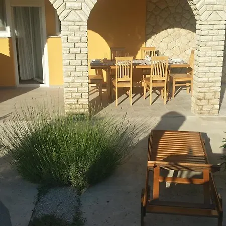 Kuca Za Odmor Vugica Polje (Krk)