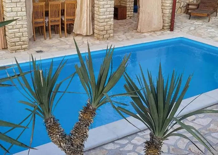 Kuca Za Odmor Vugica Holiday home Polje (Krk)