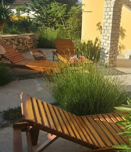 Kuca Za Odmor Vugica Holiday home Polje (Krk)