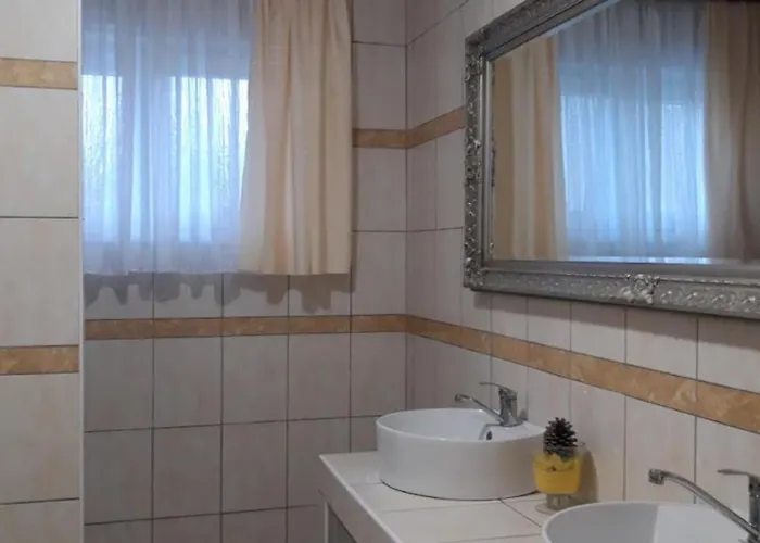 Kuca Za Odmor Vugica Hébergement de vacances Polje (Krk)