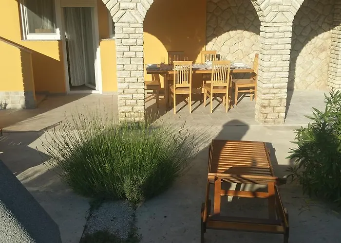 Kuca Za Odmor Vugica Polje (Krk)